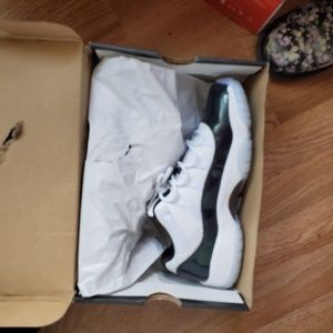 JORDANS BRAND NEW